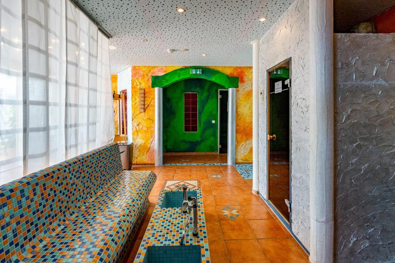 Hotel Nordstern ノイハルリンガージール エクステリア 写真